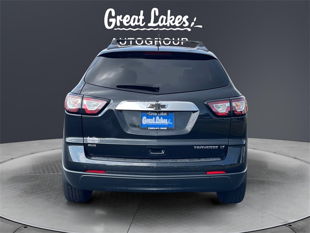 2015 Chevrolet Traverse 2LT photo 4