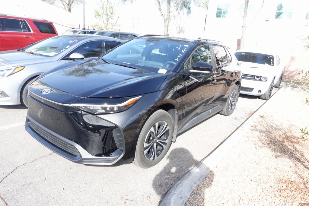 2025 Toyota bZ4X XLE
