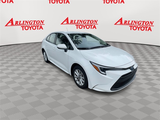 Used 2025 Toyota Corolla LE with VIN JTDBCMFE1S3070683 for sale in Kansas City