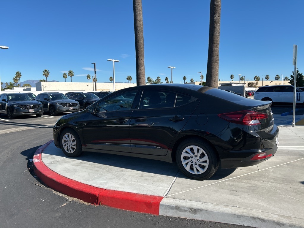 2019 Hyundai Elantra SE photo 3