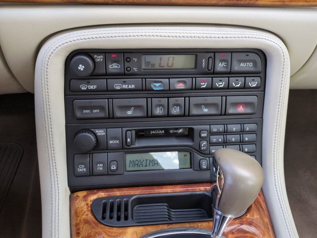 2006 Jaguar XK 8 photo 17