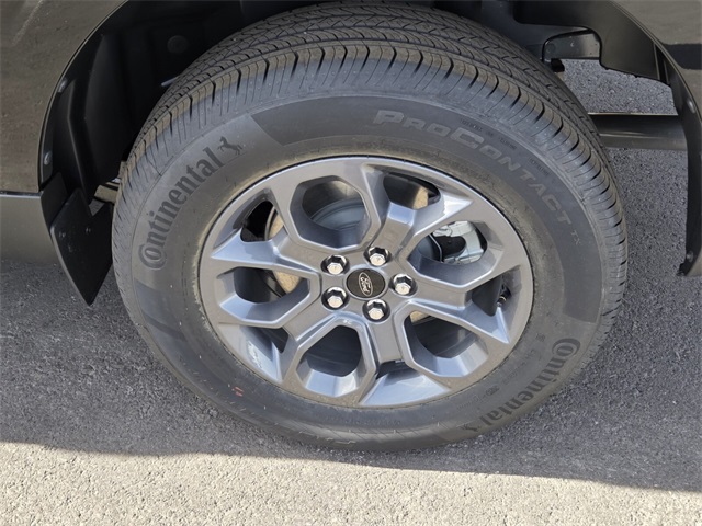 New 2025 Ford Maverick XLT 4D Crew Cab