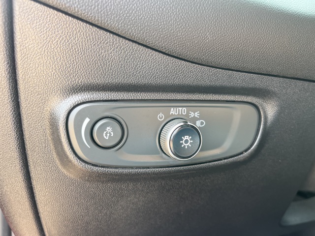 Used 2018 Chevrolet Equinox SUV