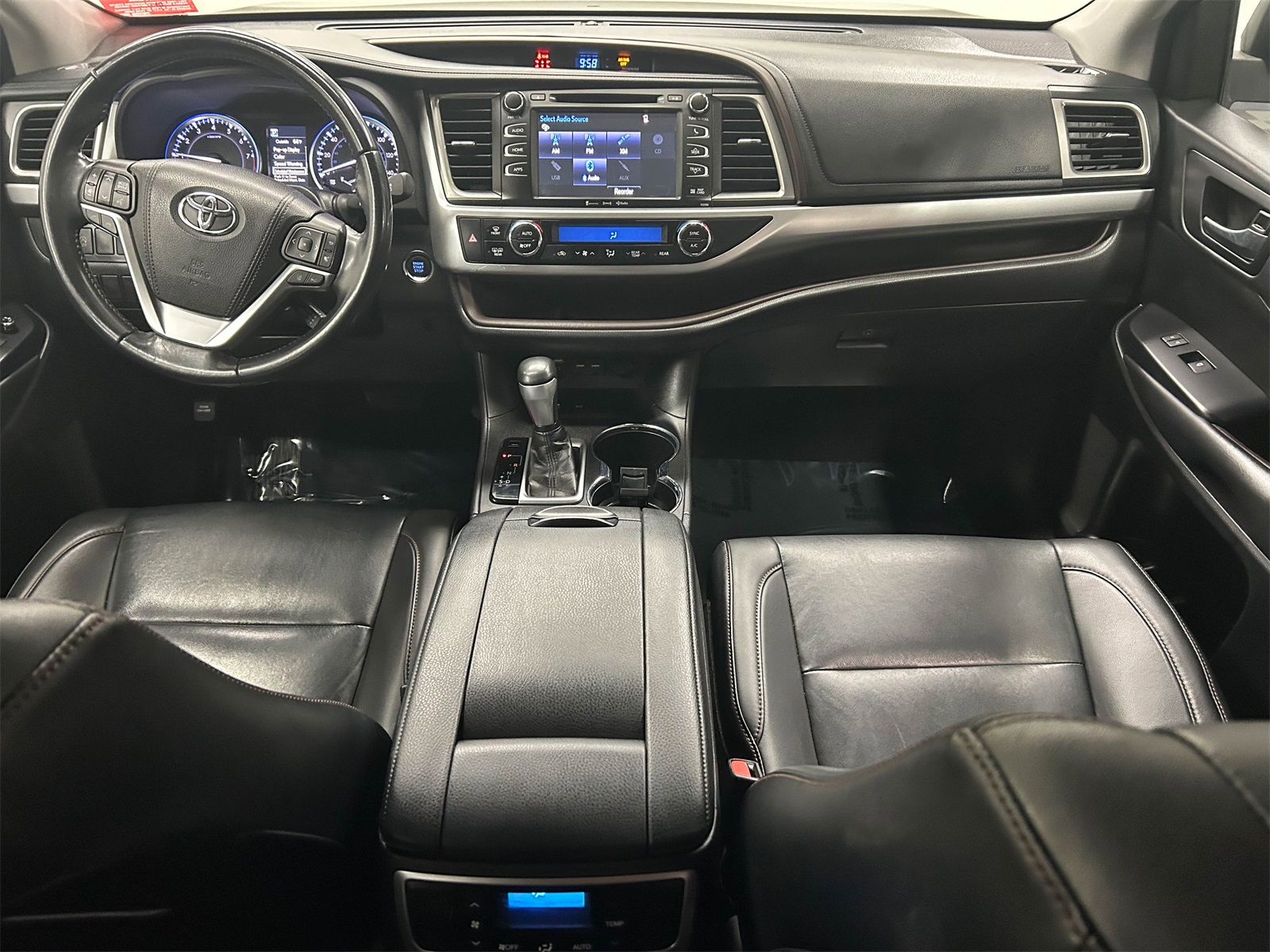 used 2019 Toyota Highlander car, priced at $25,996
