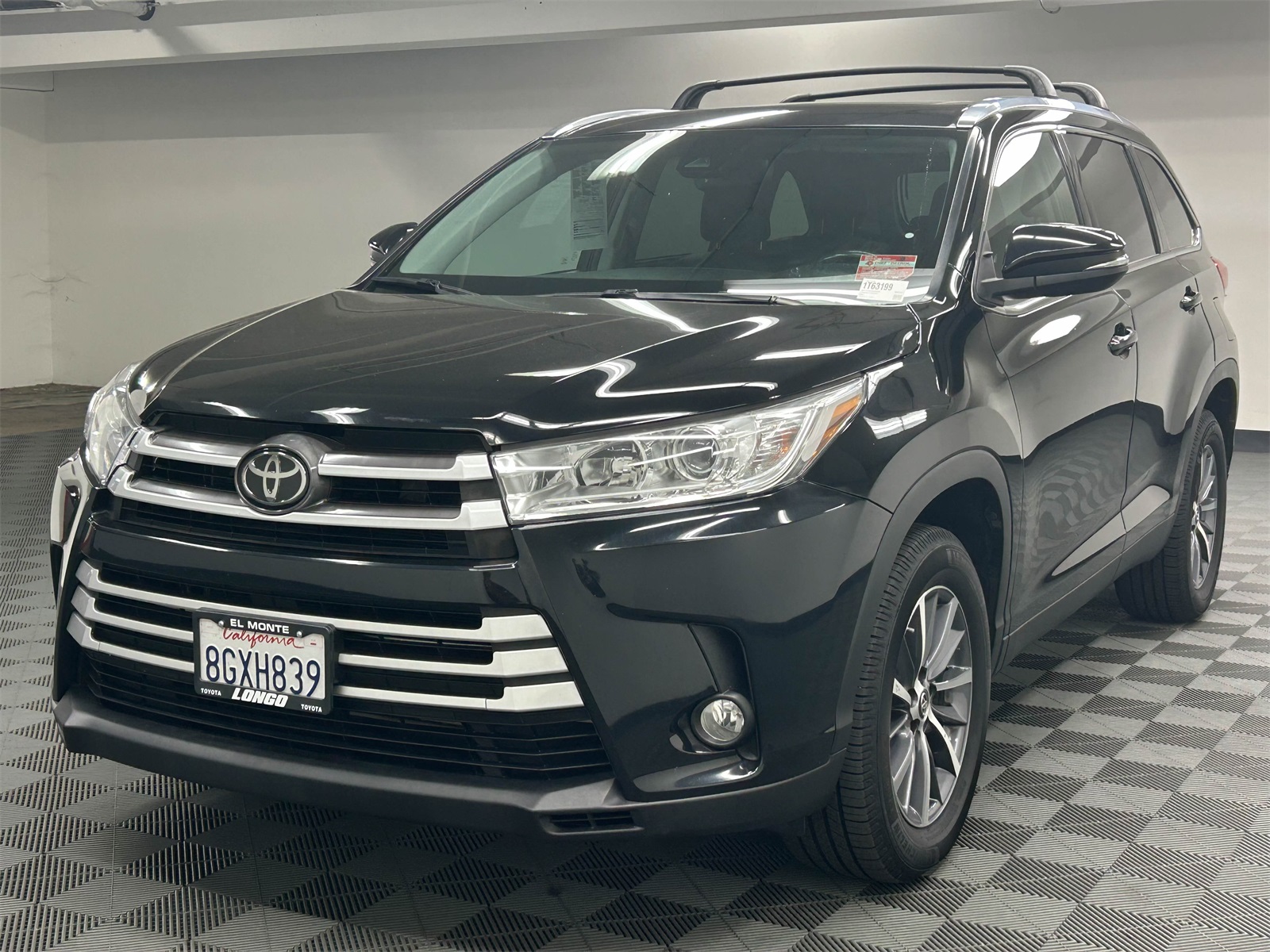 used 2019 Toyota Highlander car, priced at $25,996