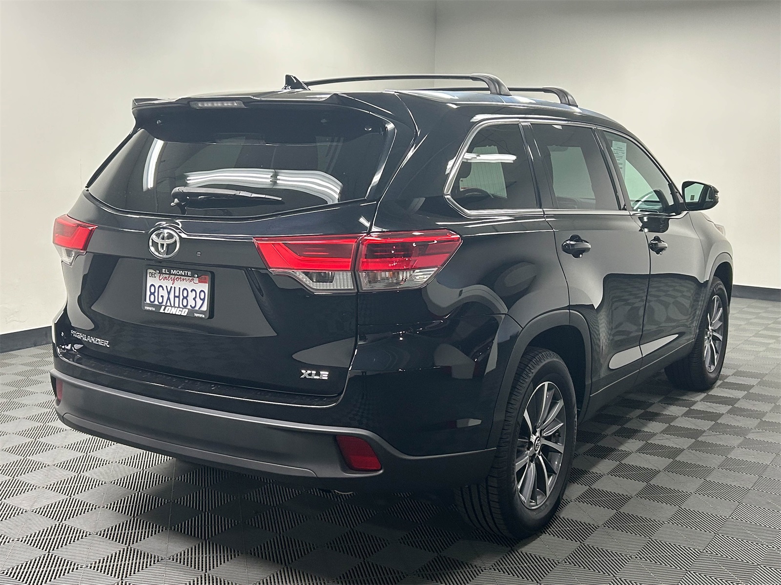used 2019 Toyota Highlander car, priced at $25,996