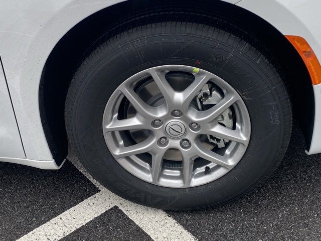 new 2026 Chrysler Pacifica car, priced at $38,660