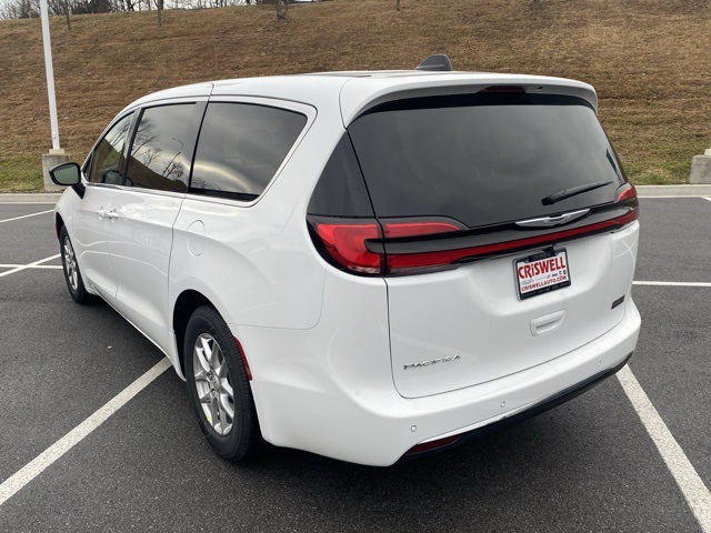 new 2026 Chrysler Pacifica car, priced at $38,660