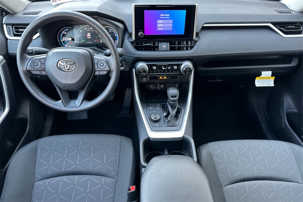 2025 Toyota RAV4 Hybrid XLE photo 9