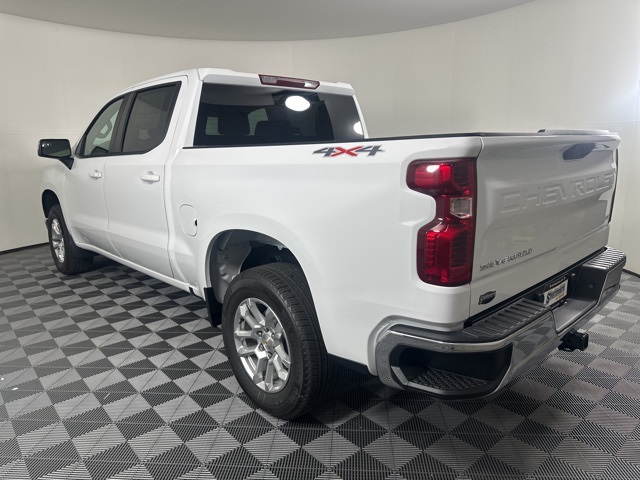 2026 Chevrolet Silverado 1500 LT photo 4