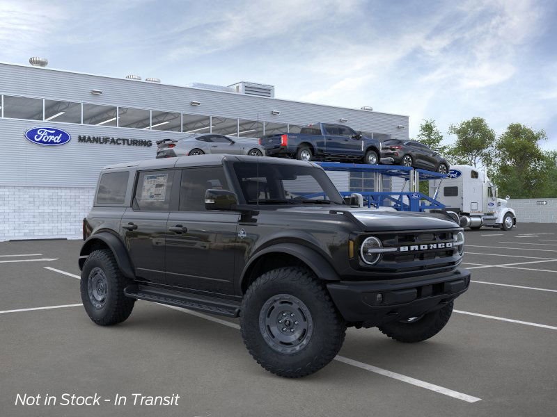 2025 Ford Bronco 4-Door Outer Banks's photo