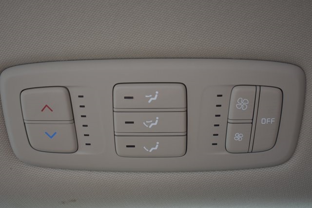 2024 Kia Carnival LX photo 12
