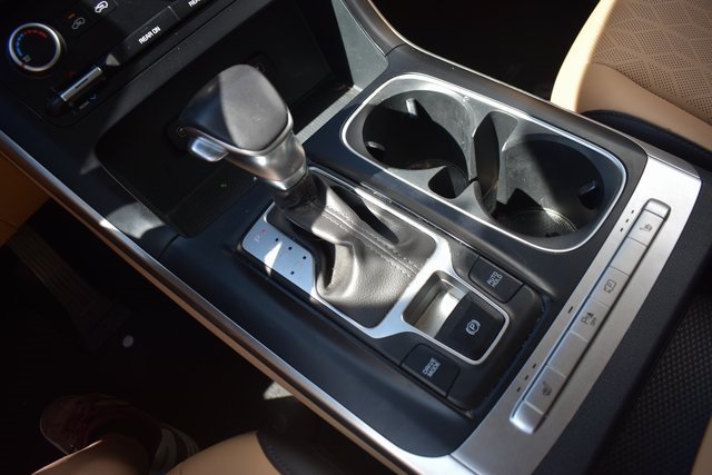 2024 Kia Carnival LX photo 26