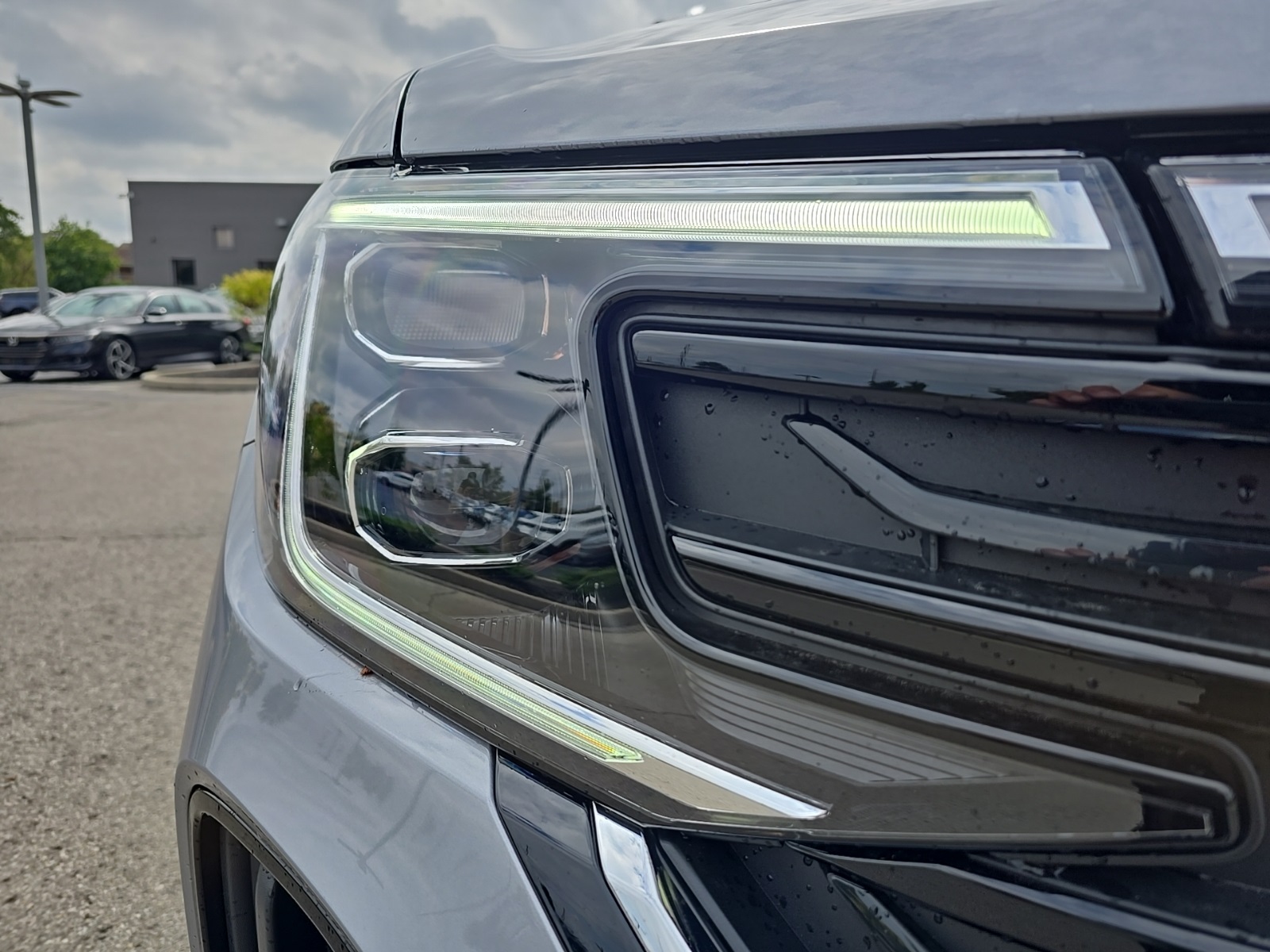 new 2026 Volkswagen Atlas Cross Sport car, priced at $38,723