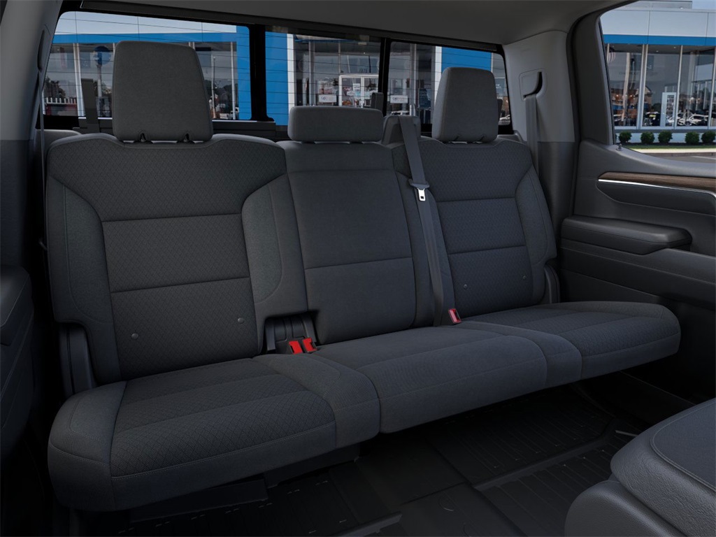 2025 Chevrolet Silverado 1500 LT 4D Crew Cab 4WD 17