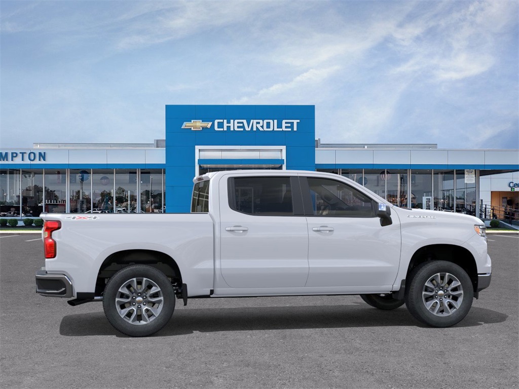 2025 Chevrolet Silverado 1500 LT 4D Crew Cab 4WD 5