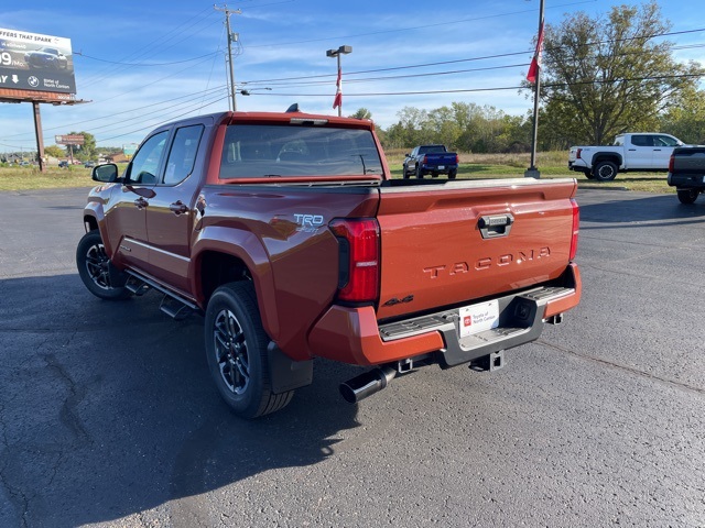 2025 Toyota Tacoma TRD Sport Double Cab photo 3