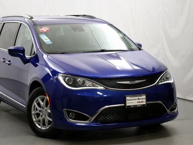 Used 2020 Chrysler Pacifica Touring L with VIN 2C4RC1BG9LR287301 for sale in Cranston, RI