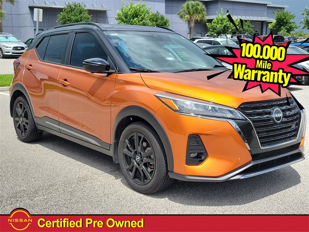2022 Monarch Orange Metallic/Super Black Nissan Kicks SR SUV