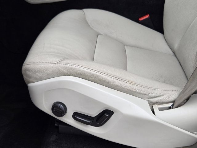 used 2020 Volvo XC90 car, priced at $22,200