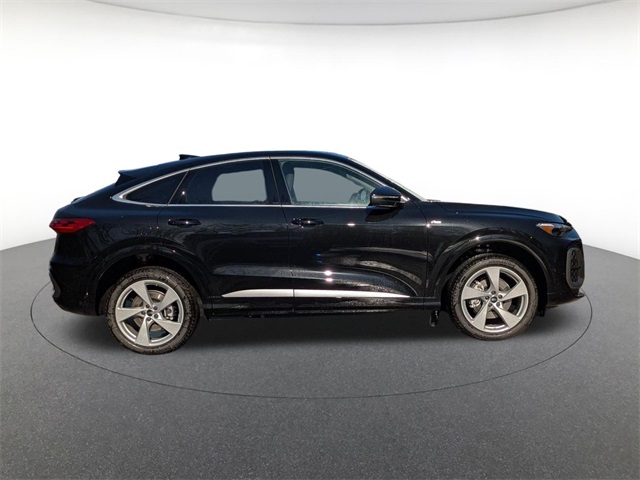 new 2025 Audi Q5 car, priced at $63,530