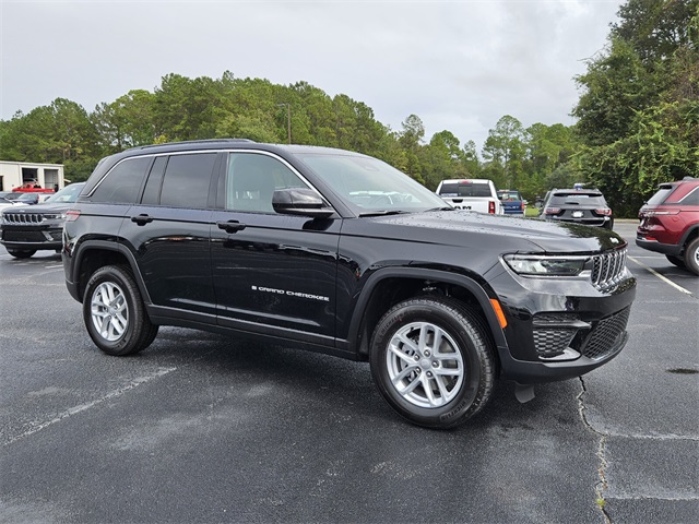 2025 Jeep Grand Cherokee Laredo X 4x4