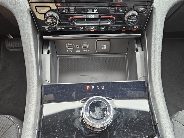 2025 Jeep Grand Cherokee Laredo X 4x4