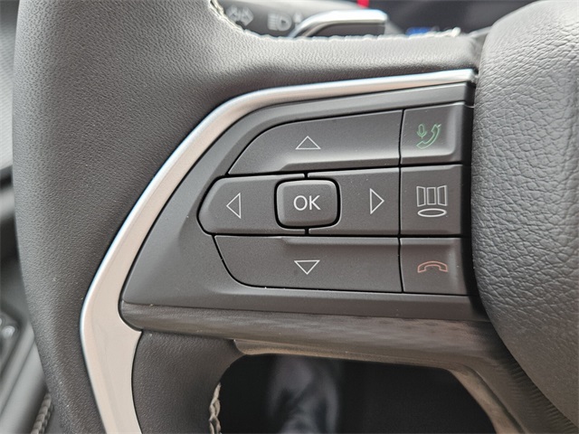 2025 Jeep Grand Cherokee Laredo X 4x4