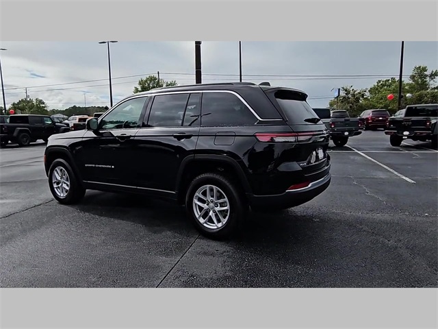 2025 Jeep Grand Cherokee Laredo X 4x4