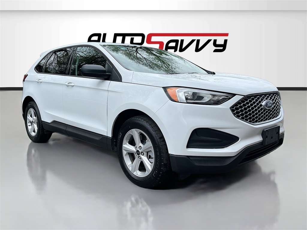 2024 Ford Edge SE photo 2