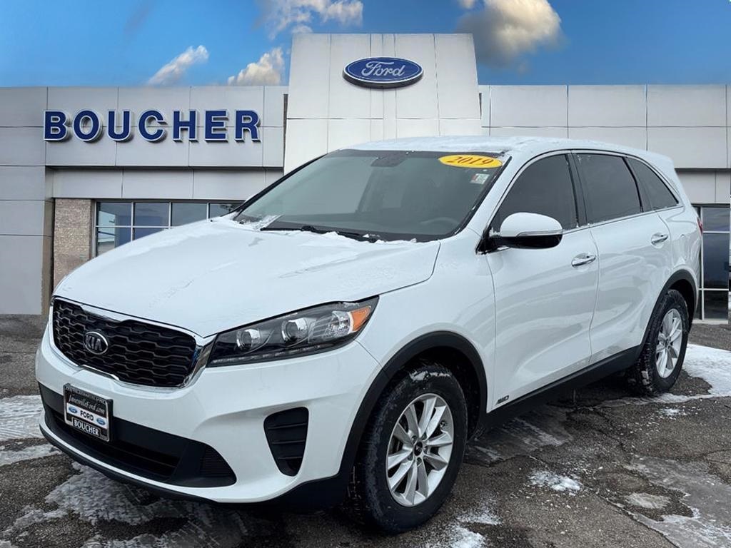 2019 Kia Sorento LX's photo