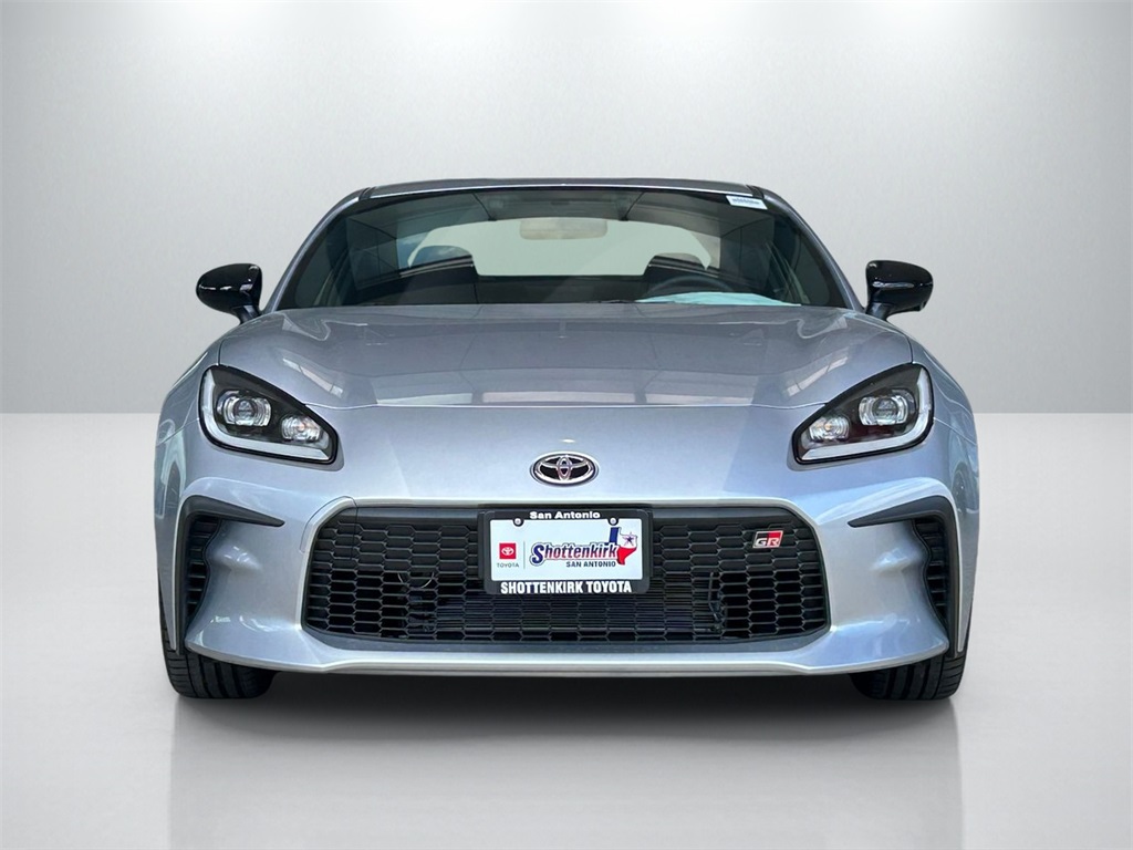 2025 Toyota GR86 Premium photo 2