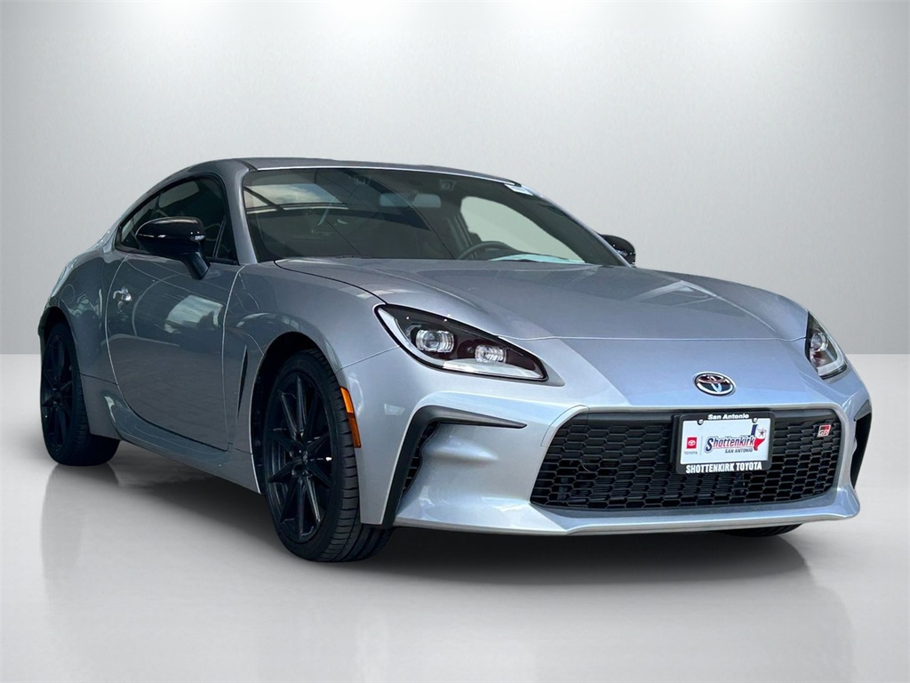 2025 Toyota GR86 Premium photo 3