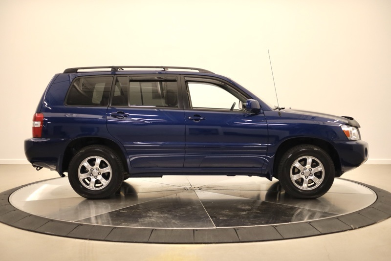 Used 2005 Toyota Highlander Base with VIN JTEEP21A050131260 for sale in Butler, PA