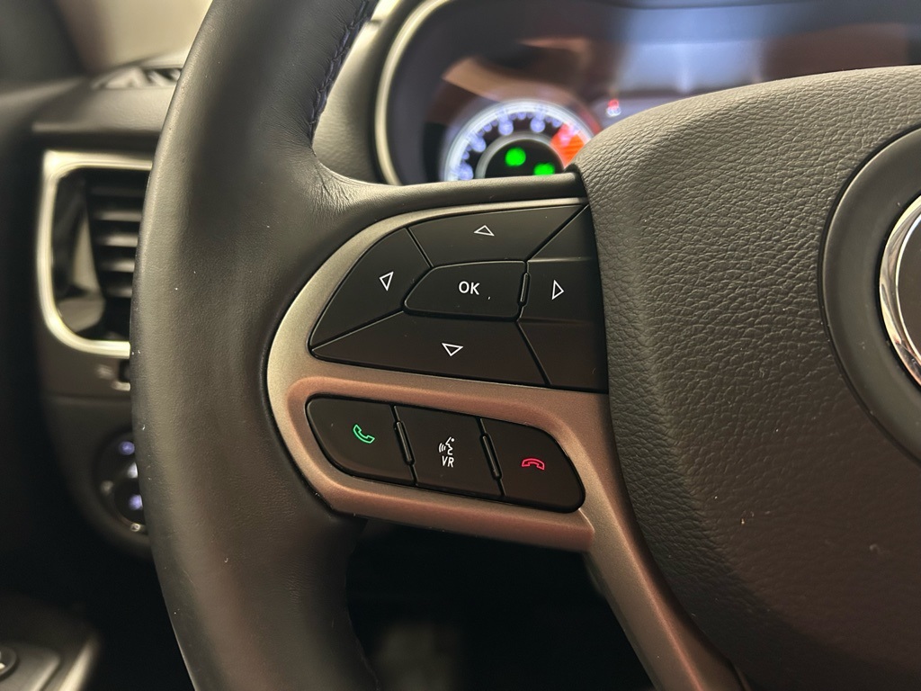 used 2019 Jeep Cherokee car, priced at $16,844