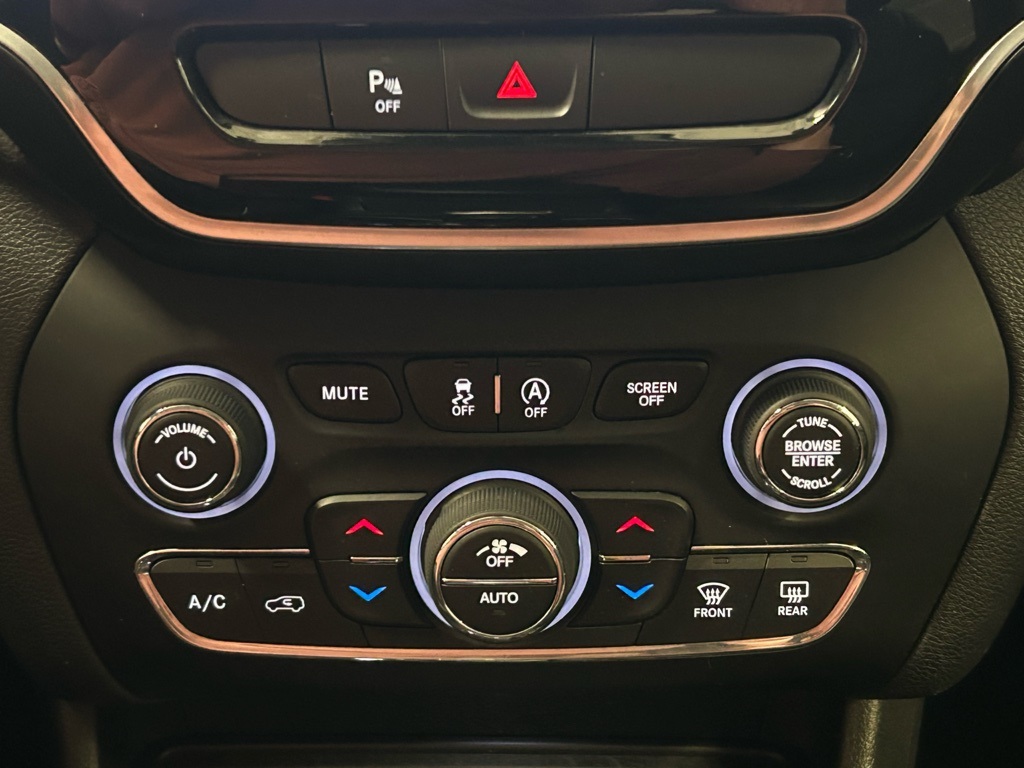 used 2019 Jeep Cherokee car, priced at $16,844