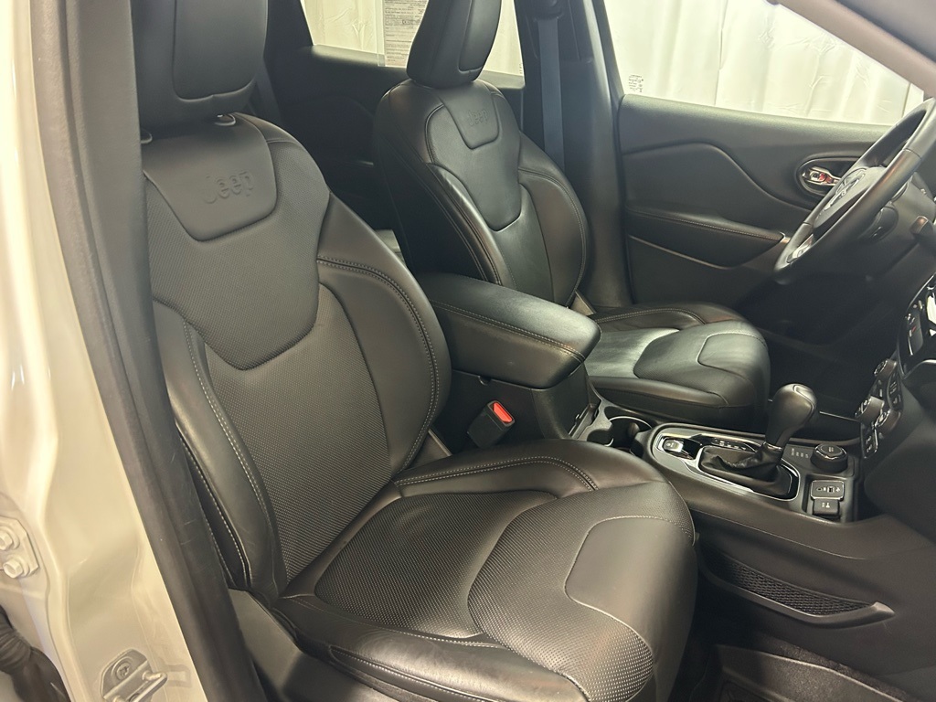 used 2019 Jeep Cherokee car, priced at $16,844
