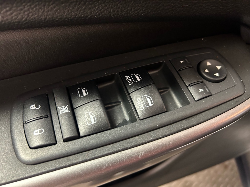 used 2019 Jeep Cherokee car, priced at $16,844