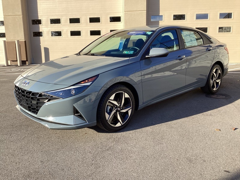 Used 2023 Hyundai Elantra Sedan
