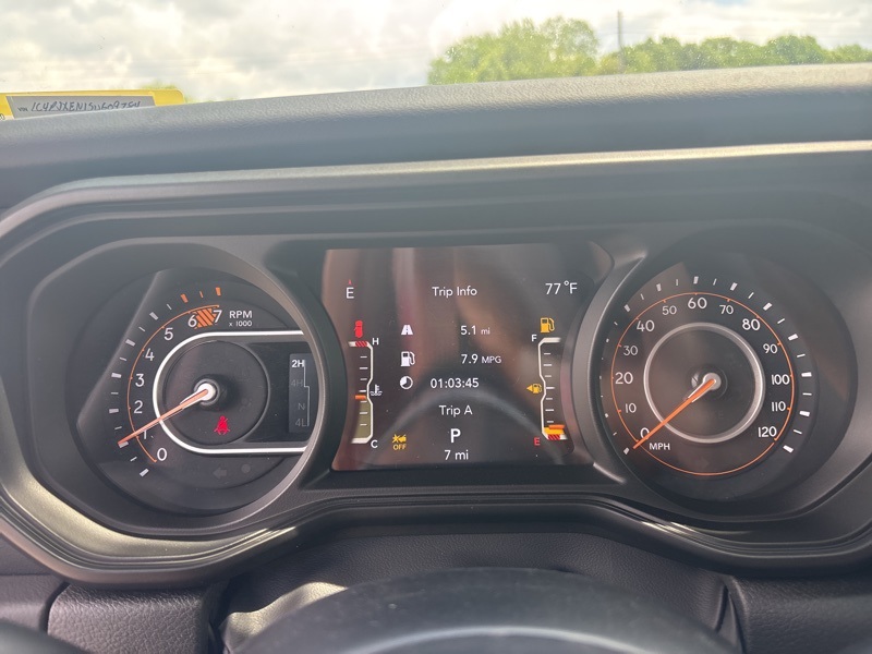 2025 Jeep Wrangler Sahara photo 21