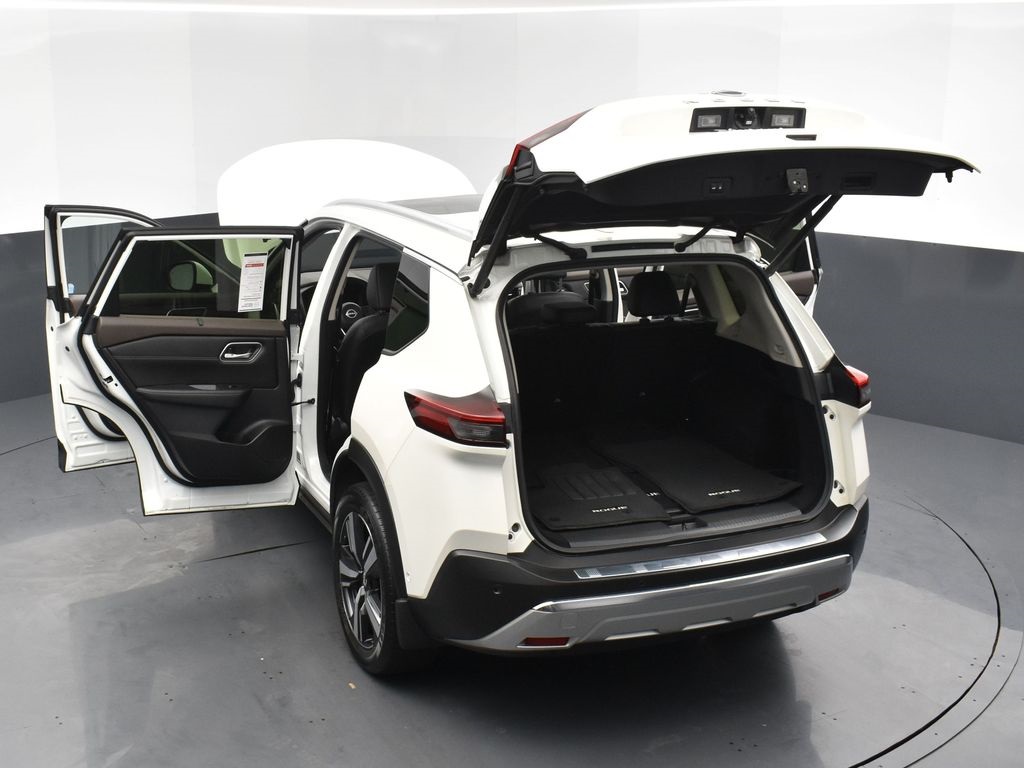 2023 Nissan Rogue Platinum photo 29