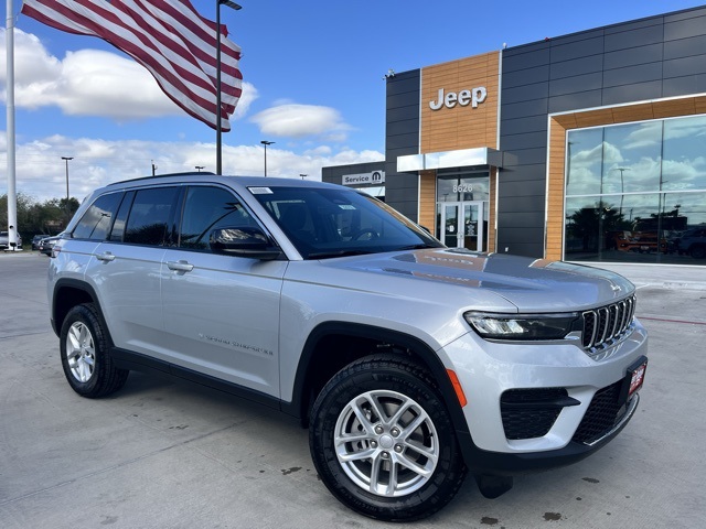 2025 Jeep Grand Cherokee Laredo's photo