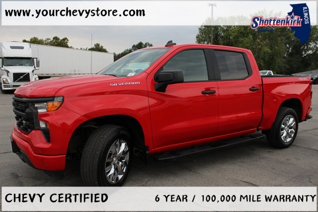 2024 Chevrolet Silverado 1500 Custom photo 2