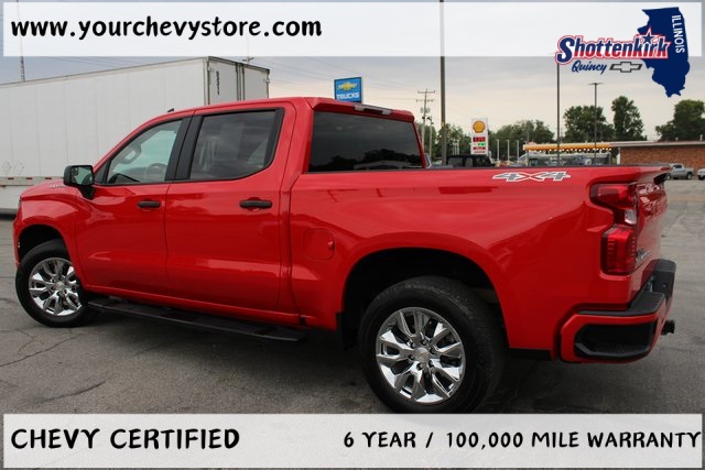 2024 Chevrolet Silverado 1500 Custom photo 3