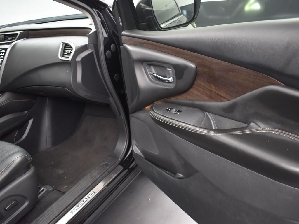 2021 Magnetic Black Pearl Nissan Murano Platinum FWD SUV