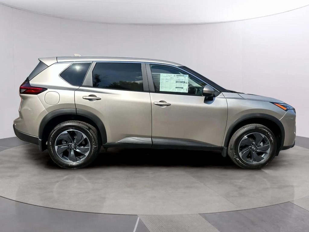2026 Nissan Rogue SV photo 2