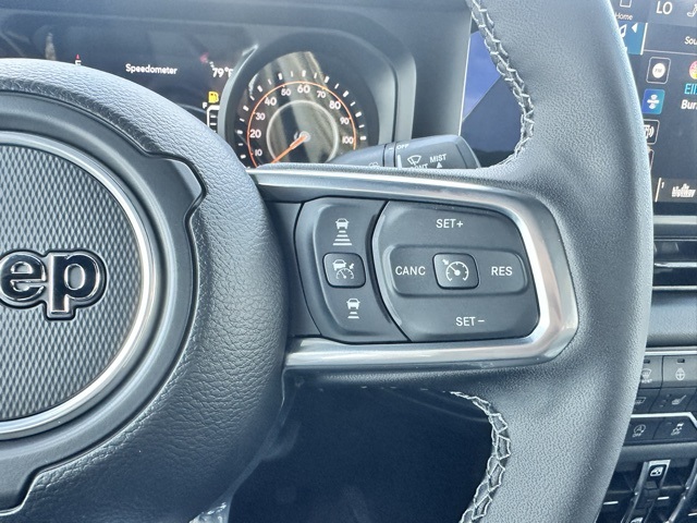 2025 Jeep Wrangler Sahara photo 14