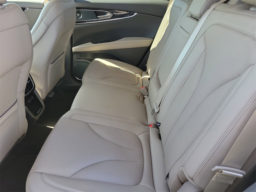 used 2022 Lincoln Nautilus car, priced at $36,998