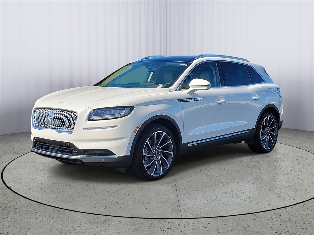 used 2022 Lincoln Nautilus car, priced at $36,998
