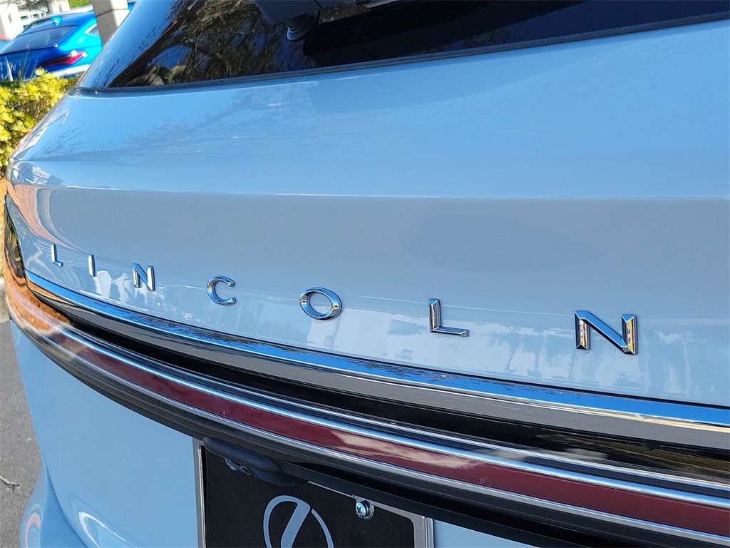 used 2022 Lincoln Nautilus car, priced at $36,998